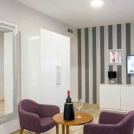 Intermezzo Hotel Pag Town
