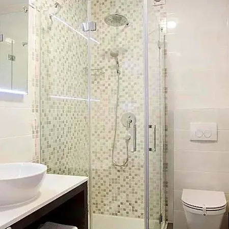 Intermezzo 4* Pag Town